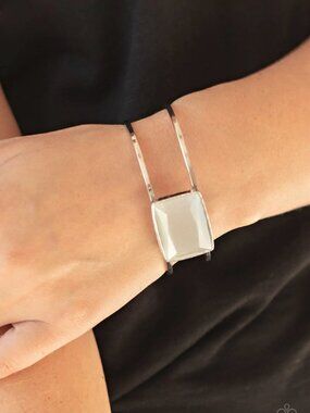 Paparazzi Jewelry Accessories - Rehearsal Refinement - White Bracelet - Vintage